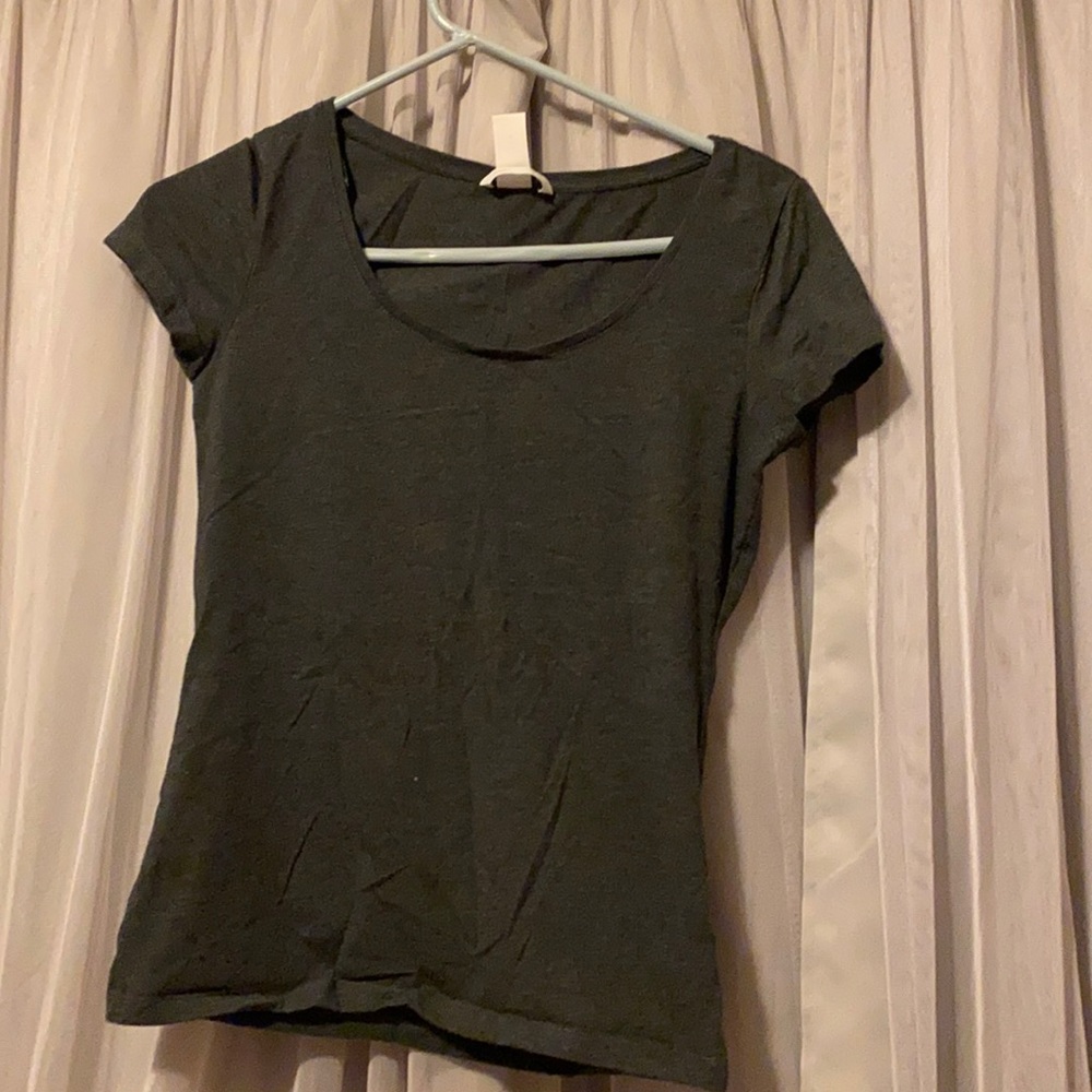 H&M basic scoop beck tee